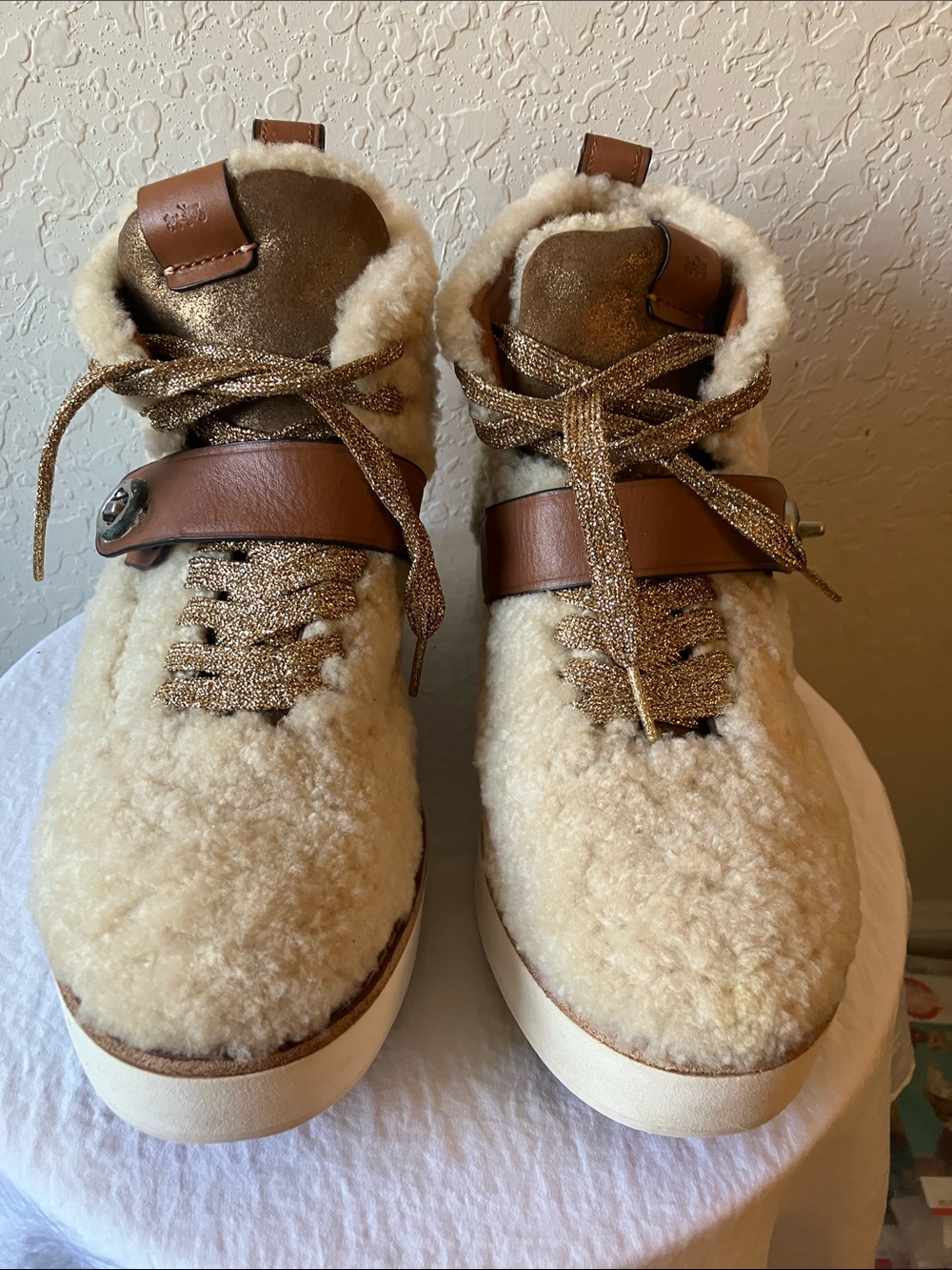 Coach: Shearling Urban Hiker (G1355) Boots- 5- Flaws